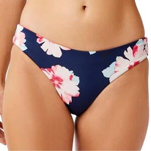 Carve Designs Sanitas Reversible Bottom Elation/ Berry